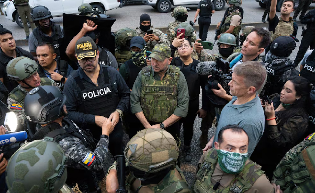 Erik Prince, estadounidense de la empresa de seguridad privada Blackwater, participó de un operativo en Ecuador