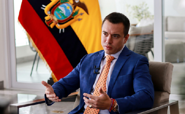 Presidente Noboa promete indulto a joven procesado por defenderse de delincuentes