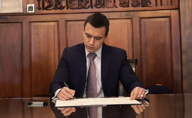 Presidente Daniel Noboa emite decreto para para dar amnistía a migrantes venezolanos