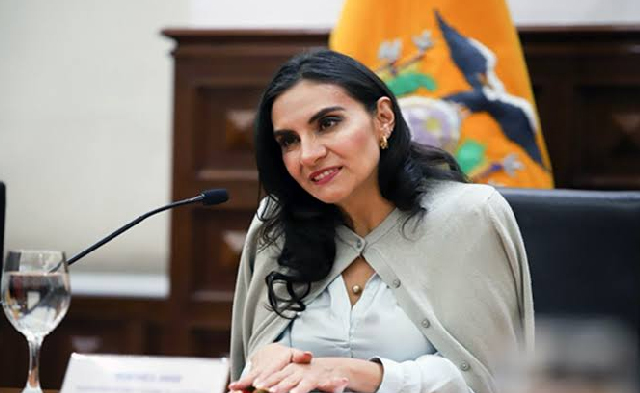 Verónica Abad no viajó Turquía, tomó vacaciones y anunció que volverá en enero a la Presidencia
