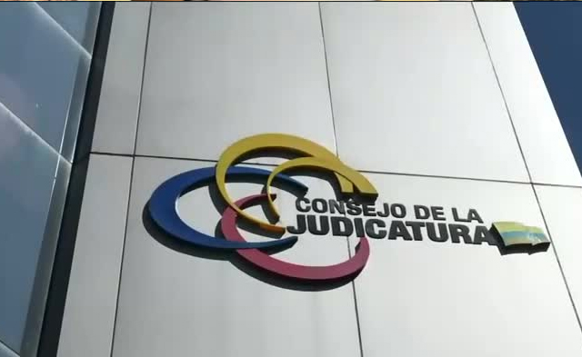 Consejo de la Judicatura abrió expedientes contra ocho exfuncionarios.