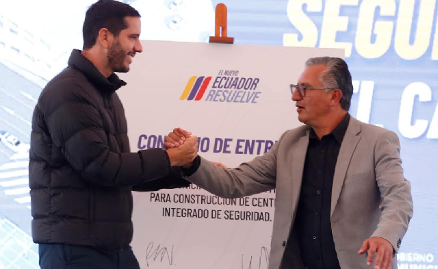 Gobierno Nacional ejecuta obras clave en el cantón Mejía para fortalecer la seguridad ciudadana y vial en uno de los principales corredores del país