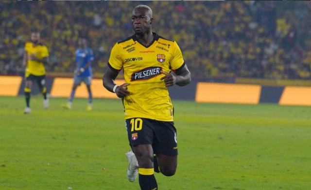 Felipe Caicedo no jugará con Barcelona SC ante Delfín