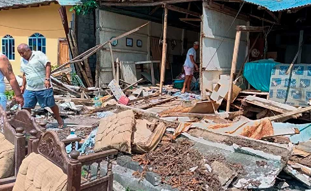 Sube a cerca de 3 000 la cifra de afectados por sismo de magnitud 6.1 en Esmeraldas