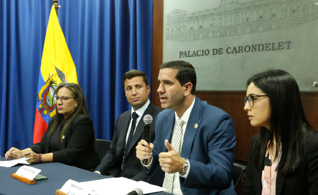 El Gobierno anuncia ampliación de la protección social y mecanismos para mantener tarifas del transporte, tras estabilización de precios de combustible