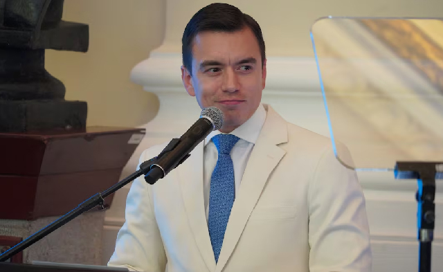 Daniel Noboa se refirió a la crisis energética durante su discurso en la sesión solemne de Guayaquil
