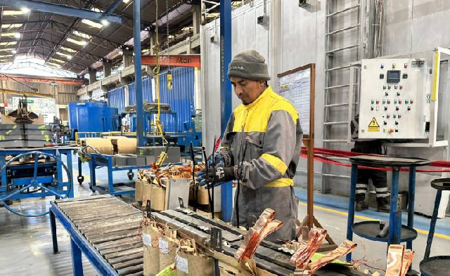 Gobierno mantiene diálogos con el sector industrial para ajustar horarios de cortes de energía