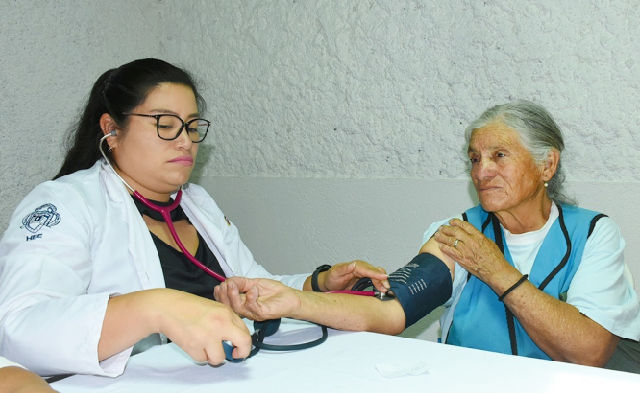 Impacto y evolución de las brigadas de salud de Álvaro Noboa y Anabella Azín en 2024: Más de 1.5 millones de ecuatorianos beneficiados
