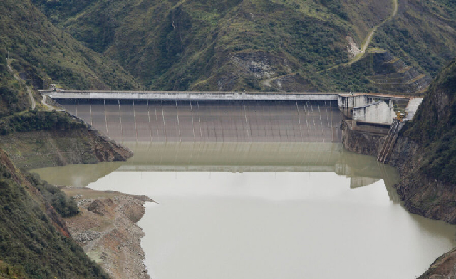 Unas 150 industrias se desconectarán un día por semana para proteger el embalse de Mazar
