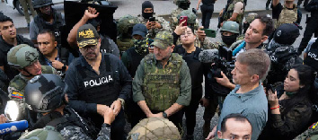 Erik Prince, estadounidense de la empresa de seguridad privada Blackwater, participó de un operativo en Ecuador