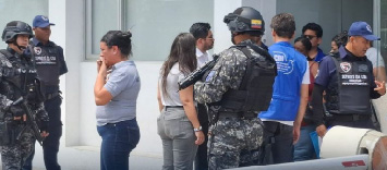 Familiares de los cuatro menores desaparecidos en Las Malvinas acuden a la morgue