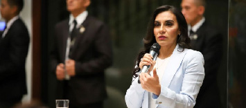 Verónica Abad comentó que realizaron un depósito del Ministerio de Finanzas a su cuenta.