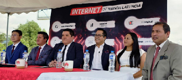 Desde San Isidro de Fajardo se realizó la entrega de equipos tecnológicos a estudiantes del colegio Telmo Hidalgo con discapacidades especiales