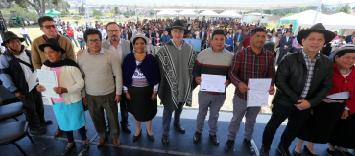 El presidente Noboa Entregó Insumos Y Títulos De Propiedad A Productores De Chimborazo