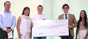 El presidente Noboa apuesta por el emprendimiento juvenil con créditos de Banecuador