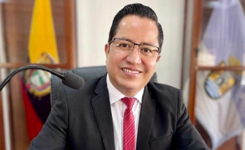 “No buscamos hacernos millonarios; buscamos servir al cantón”, expresó el empresario Santiago Morocho en Sangolquí